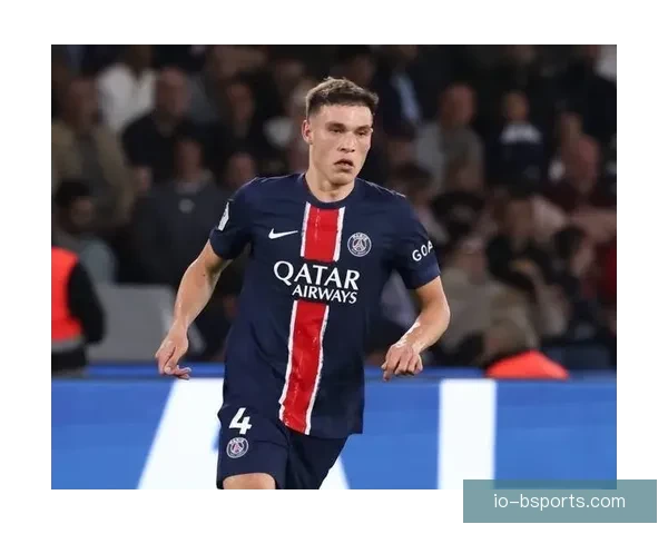 乌加特正式转会加盟曼联 强强联合助力红魔新赛季目标